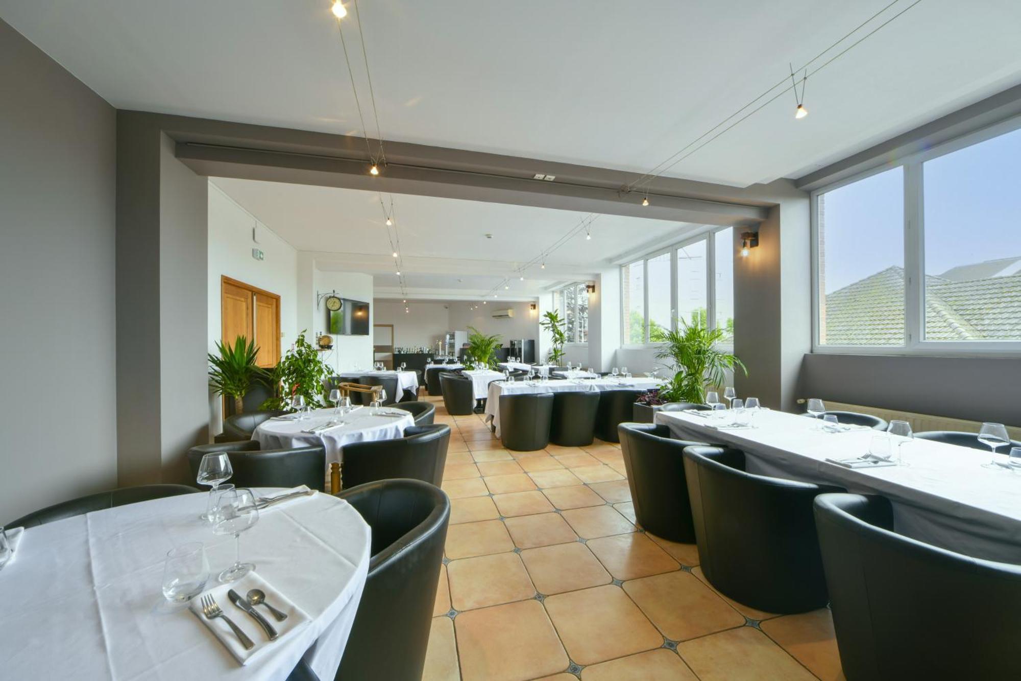 Hotel Enjoy Garden Vierzon Zewnętrze zdjęcie
