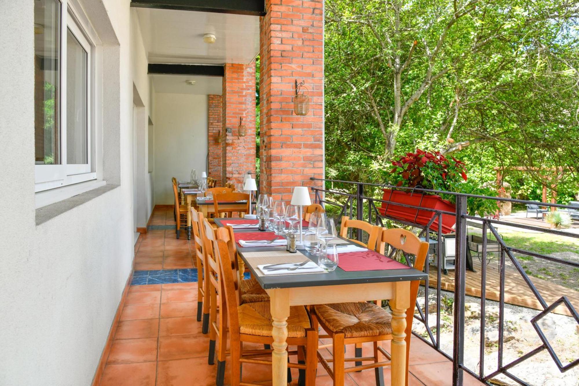 Hotel Enjoy Garden Vierzon Zewnętrze zdjęcie