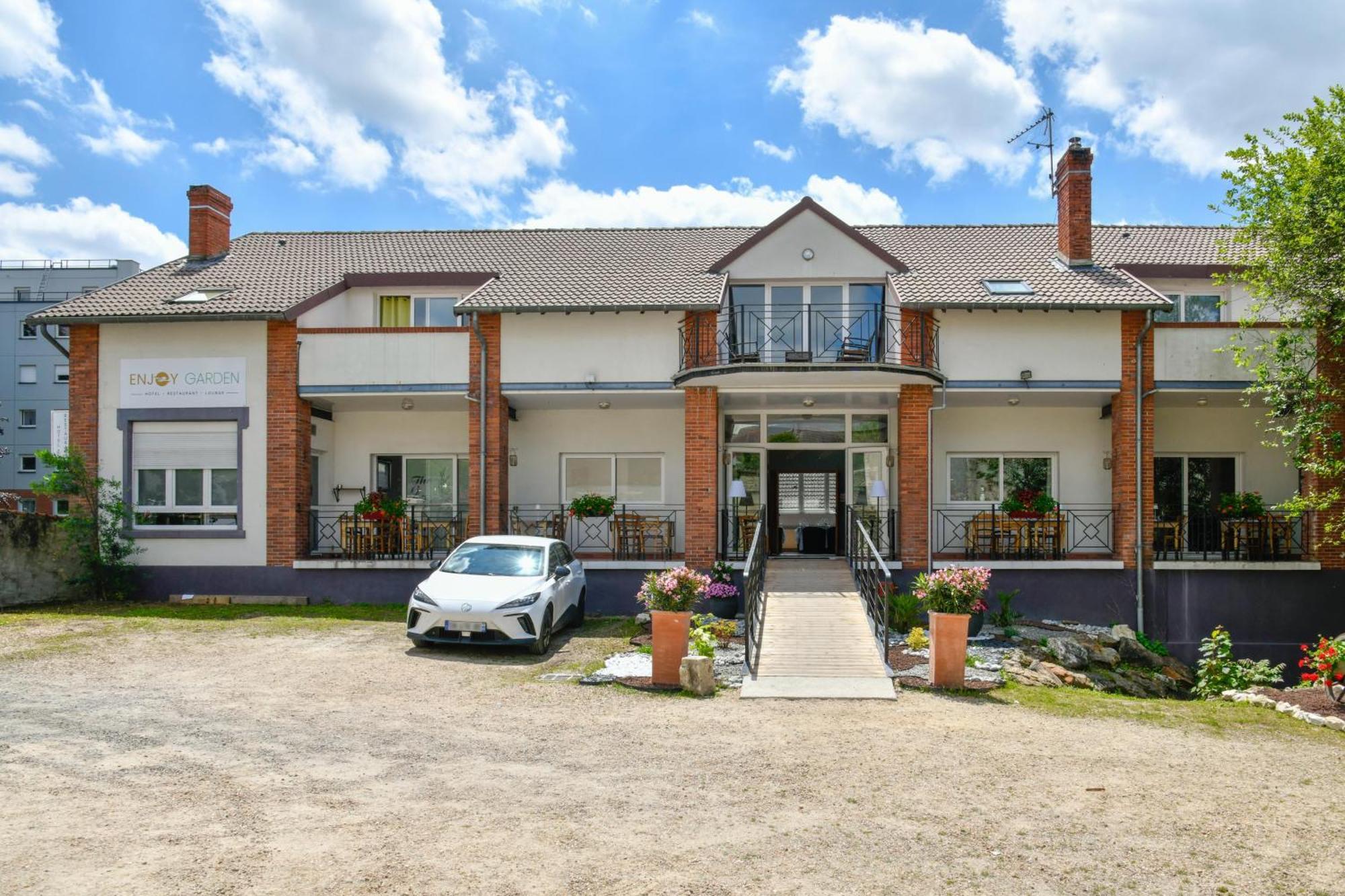 Hotel Enjoy Garden Vierzon Zewnętrze zdjęcie